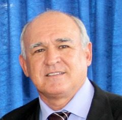 Prefeitura conclui reforma dos banheiros da Gruta Fotos