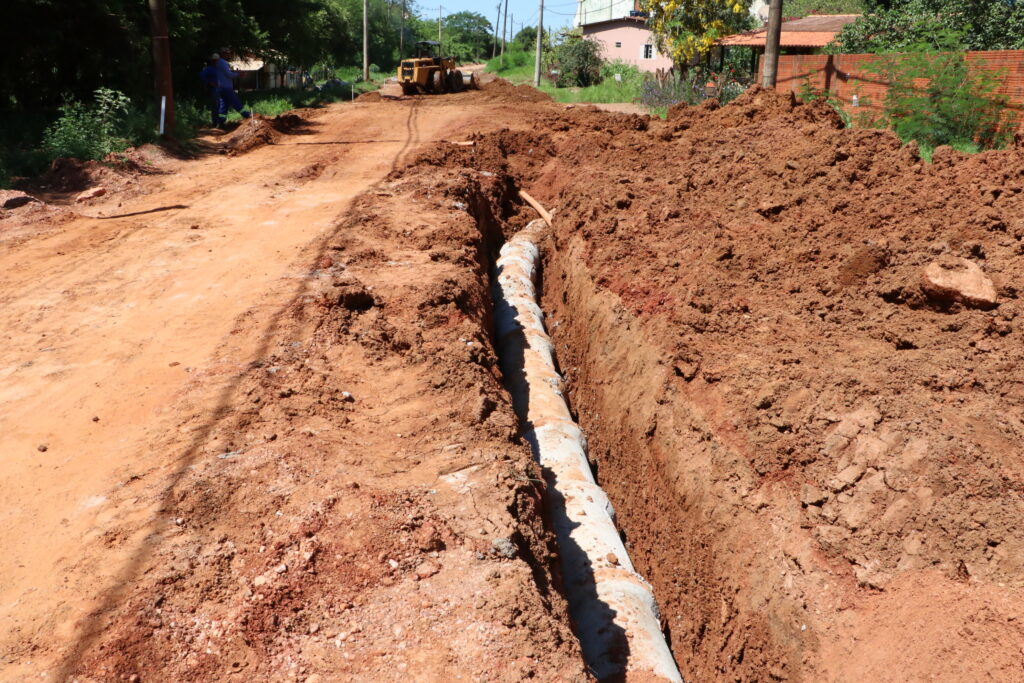 Prefeito visita obras na região da Marambaia