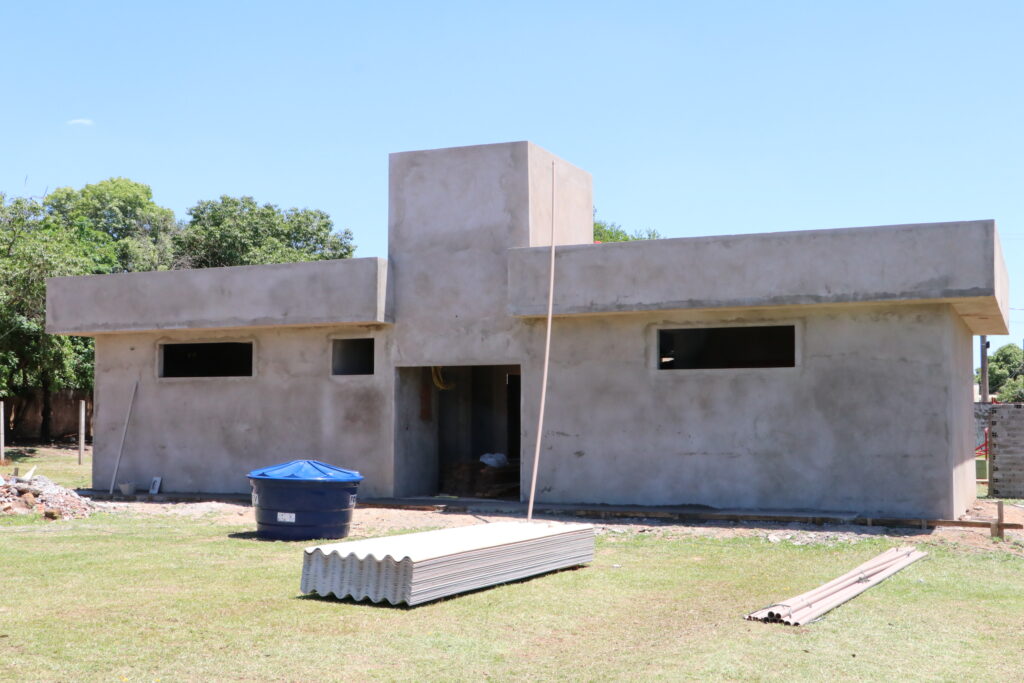 Prefeito visita obras na região da Marambaia