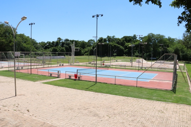 Esporte: reforma do estádio, quadras poliesportivas e CMU