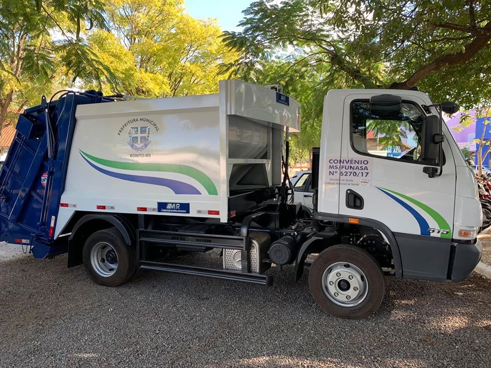 Caminhão compactador é o terceiro adquirido pelo gestão Odilson em quatro anos