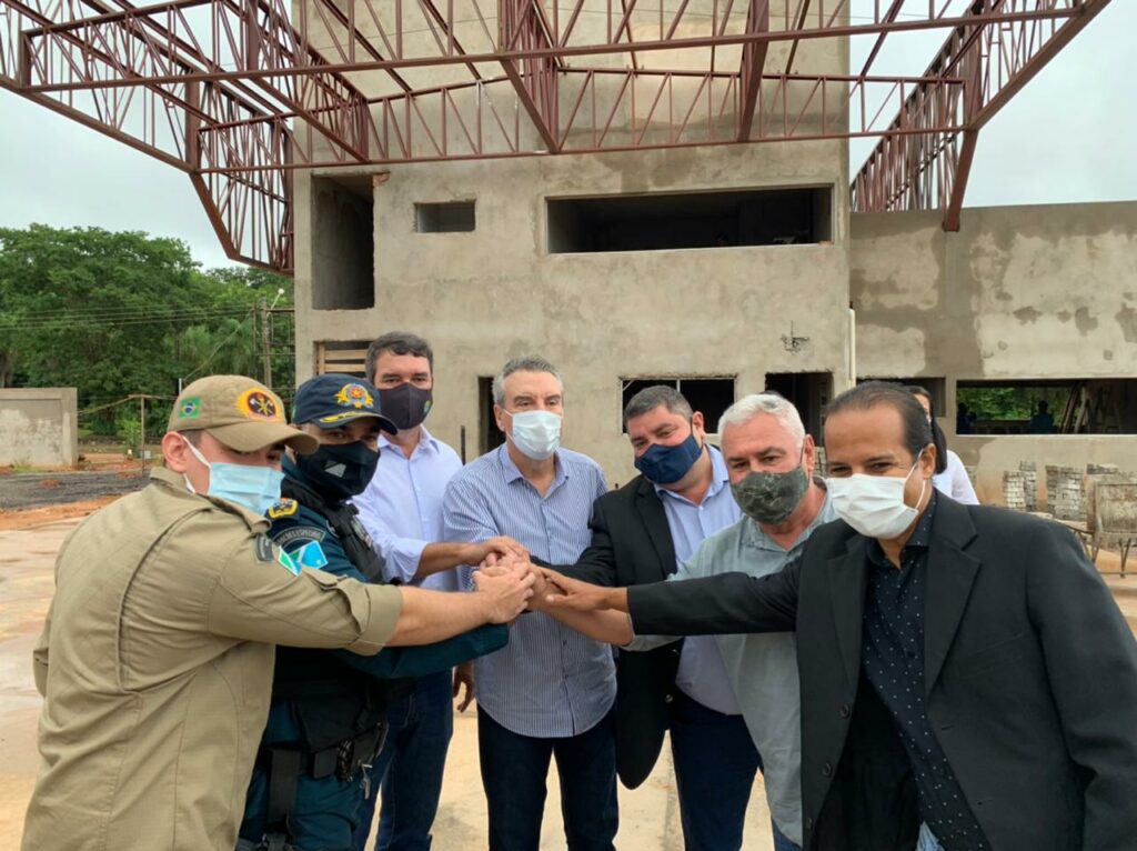 Prefeito Josmail Rodrigues recebe o Governador em exercício, Dep. Paulo Corrêa e peticiona um pacote de obras para Bonito