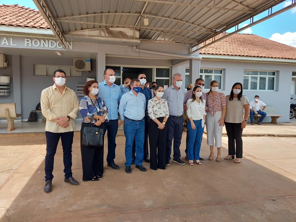 Prefeito e Secretário de Saúde de Bonito participam de reunião para discutir a regionalização da saúde