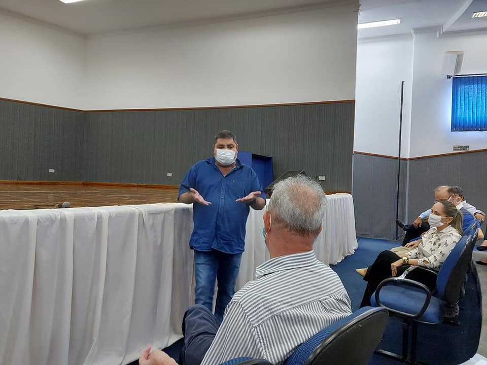 Prefeito e Secretário de Saúde de Bonito participam de reunião para discutir a regionalização da saúde