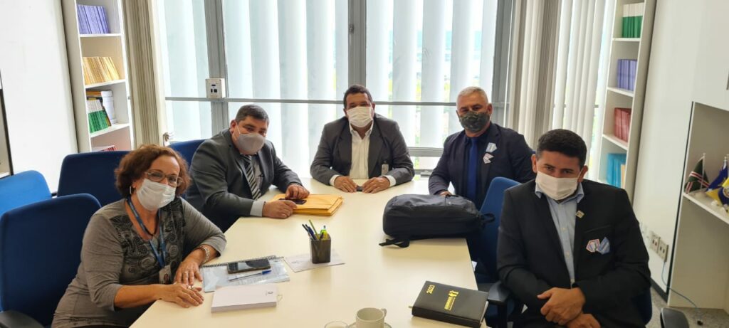 Prefeito e Vice durante reunião