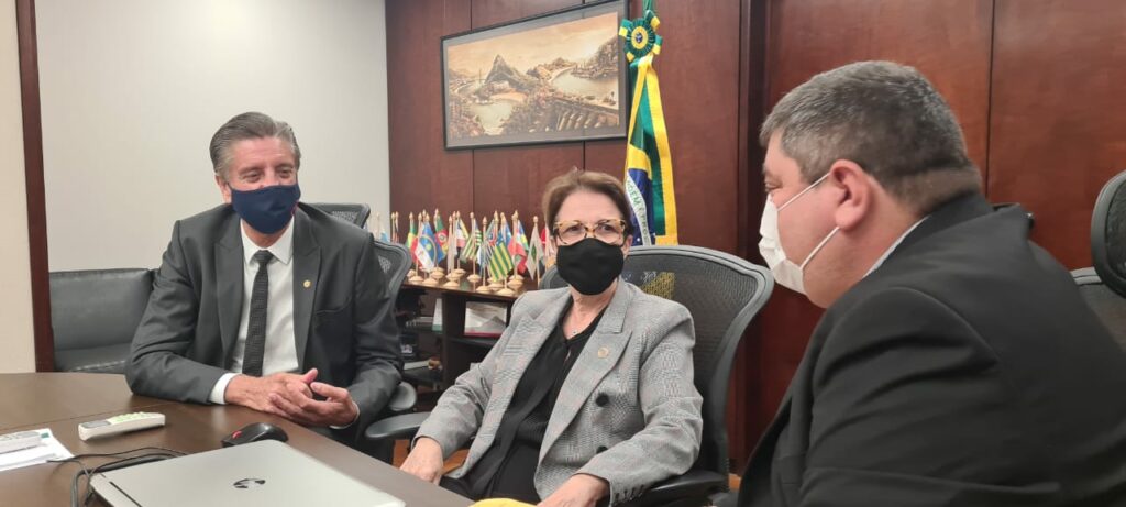 Prefeito de Bonito, Josmail Rodrigues e Vice participam de reunião com a Ministra da Agricultura, Tereza Cristina