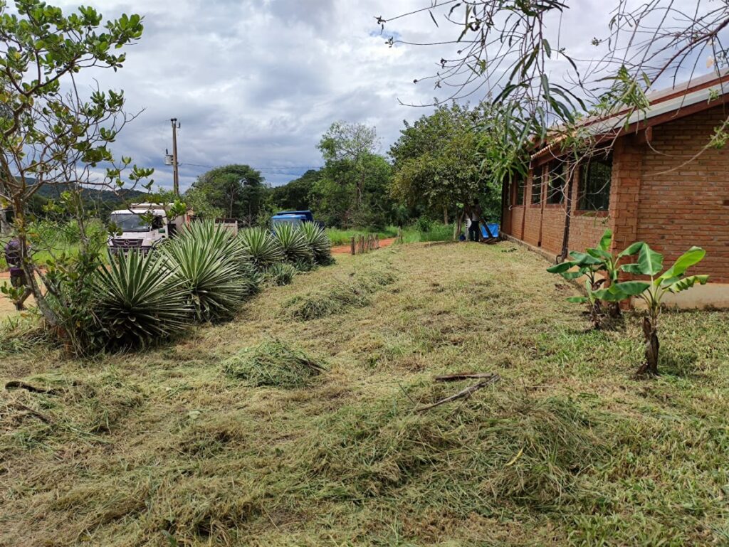Prefeitura promove ação de limpeza na Gruta do Lago Azul