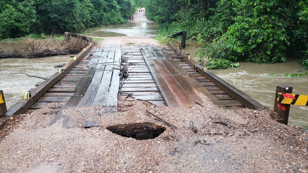 Ponte localizada na Vila Marambaia está liberada