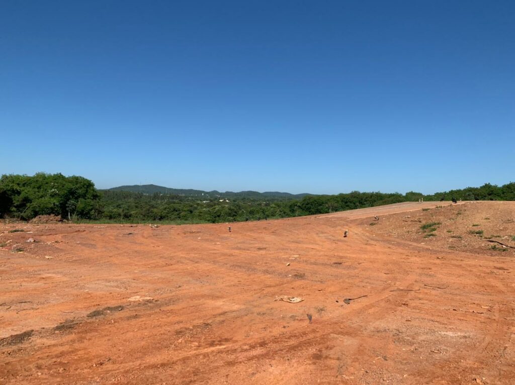 Prefeitura realiza ação de limpeza e promove melhorias no aterro controlado de Bonito