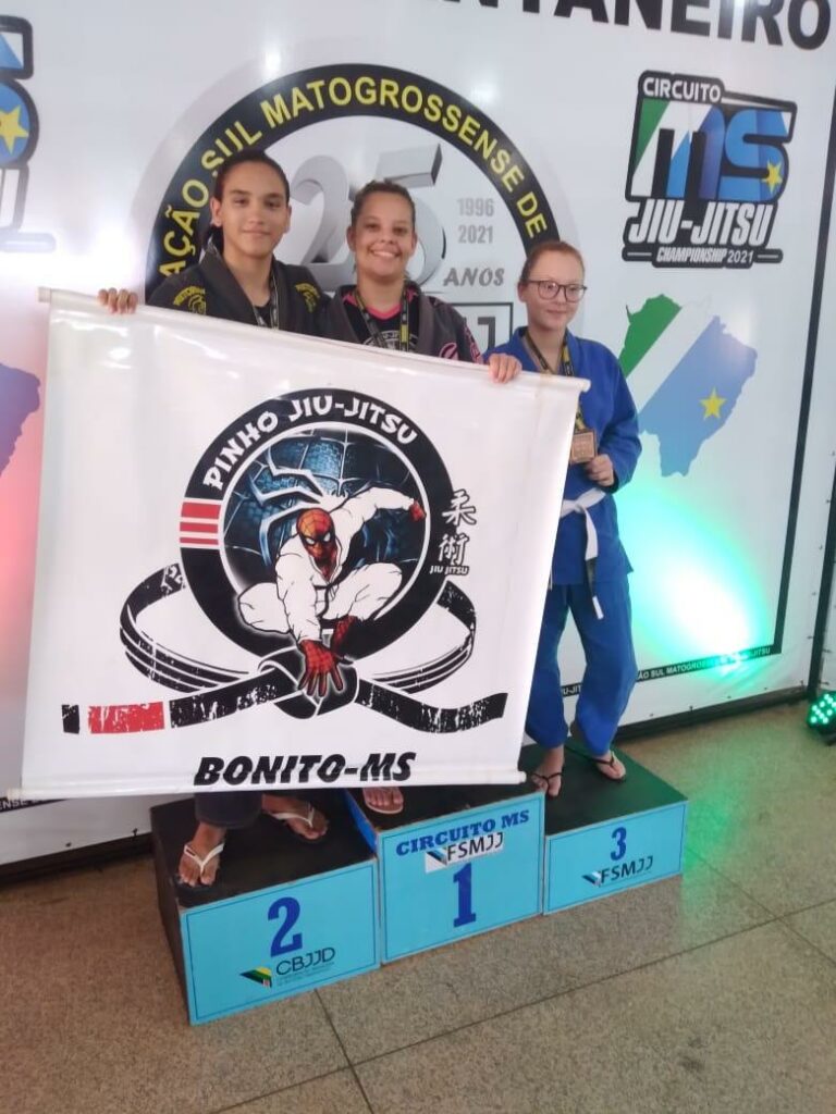 Atletas de Bonito conquistam 6 medalhas no 1° Campeonato Estadual Centro Oeste de jiu-jitsu ‘Summer Open’