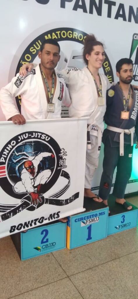 Atletas de Bonito conquistam 6 medalhas no 1° Campeonato Estadual Centro Oeste de jiu-jitsu 'Summer Open'