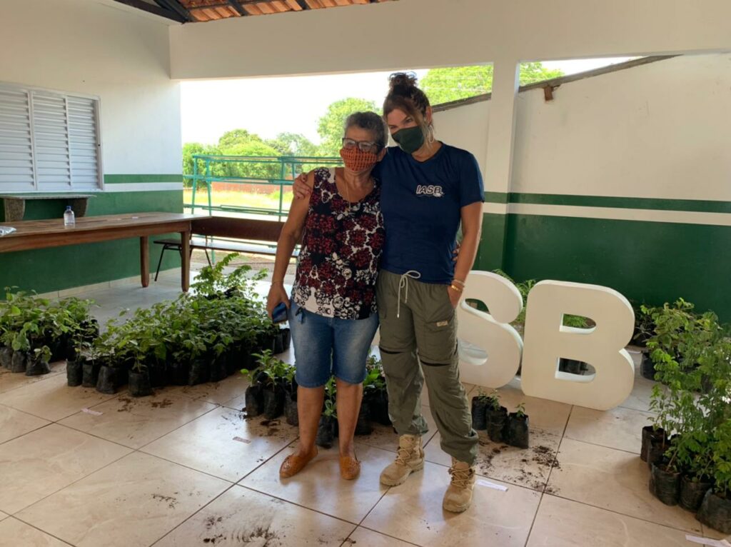 Prefeitura em parceria com o IASB doa 400 mudas para plantio no Distrito Águas do Miranda e Pesqueiro do Noé