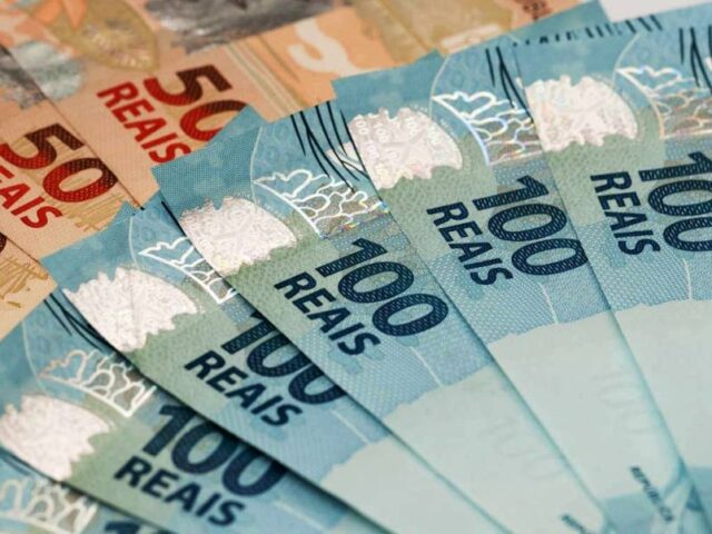 Prefeitura paga salário de servidores municipais nesta sexta-feira (28)