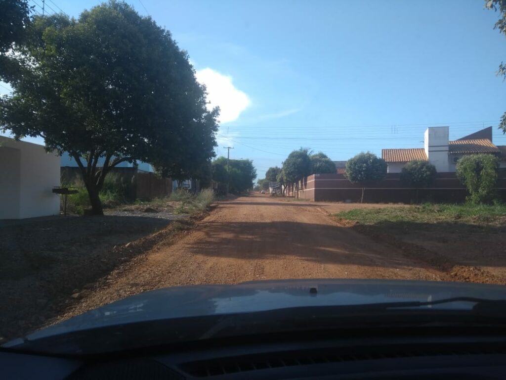 Secretaria de Obras intensifica trabalho de manutenção e limpeza no município e Distrito