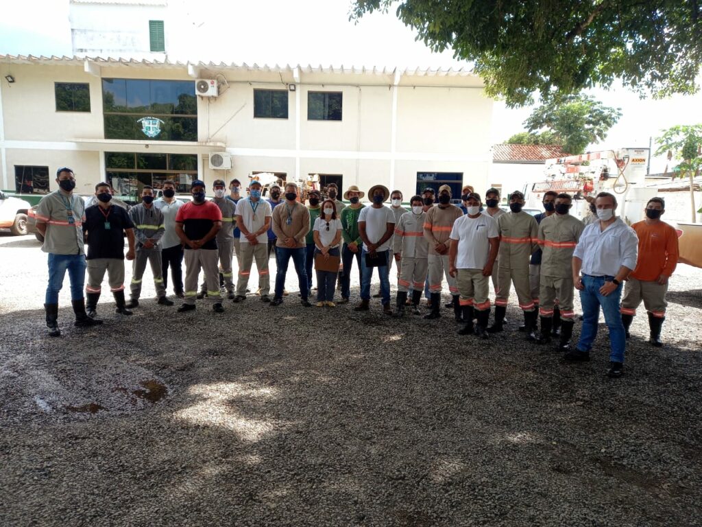 Sema realiza reunião com podadores locais e Energisa