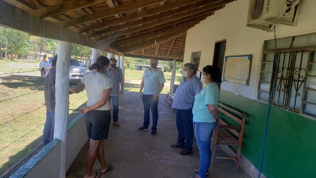 Prefeito visita execução dos trabalhos realizados pela equipe de obras no Assentamento Guaicurus