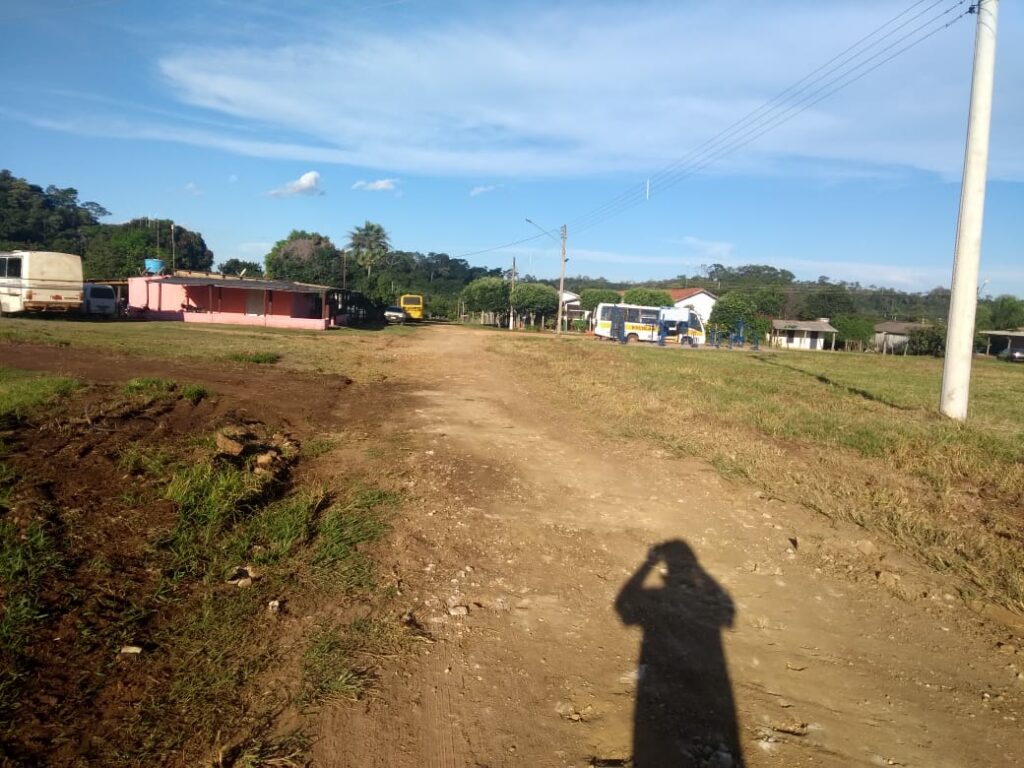 Prefeito visita execução dos trabalhos realizados pela equipe de obras no Assentamento Guaicurus