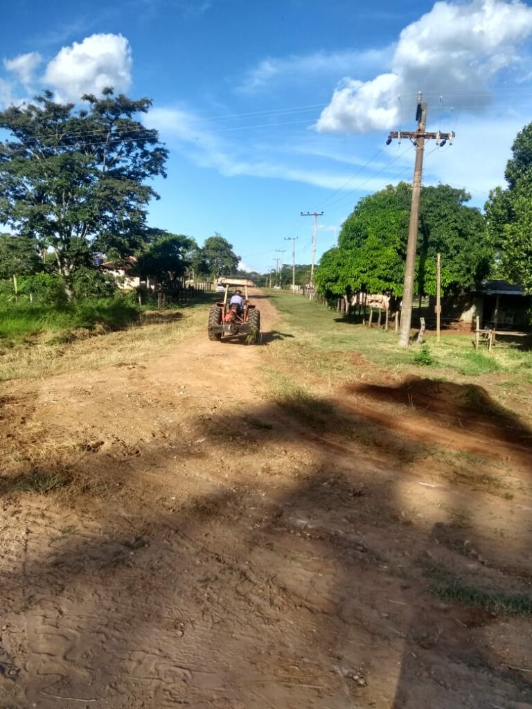 Prefeito visita execução dos trabalhos realizados pela equipe de obras no Assentamento Guaicurus