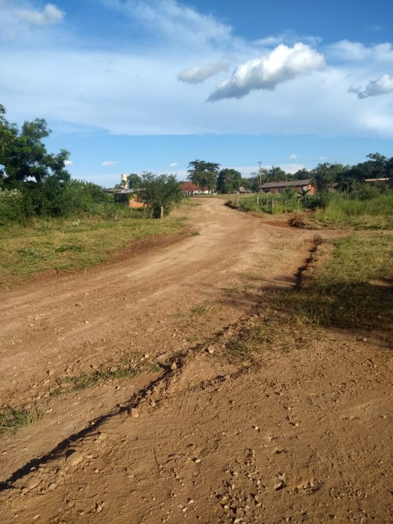 Prefeito visita execução dos trabalhos realizados pela equipe de obras no Assentamento Guaicurus