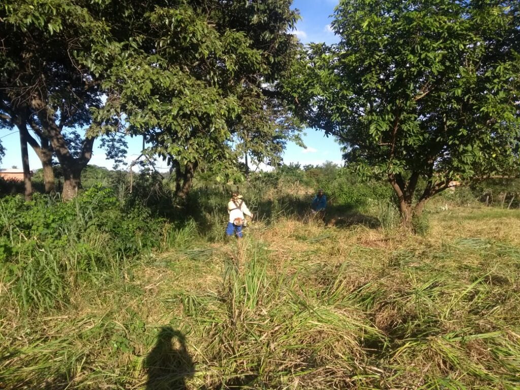 Prefeito visita execução dos trabalhos realizados pela equipe de obras no Assentamento Guaicurus