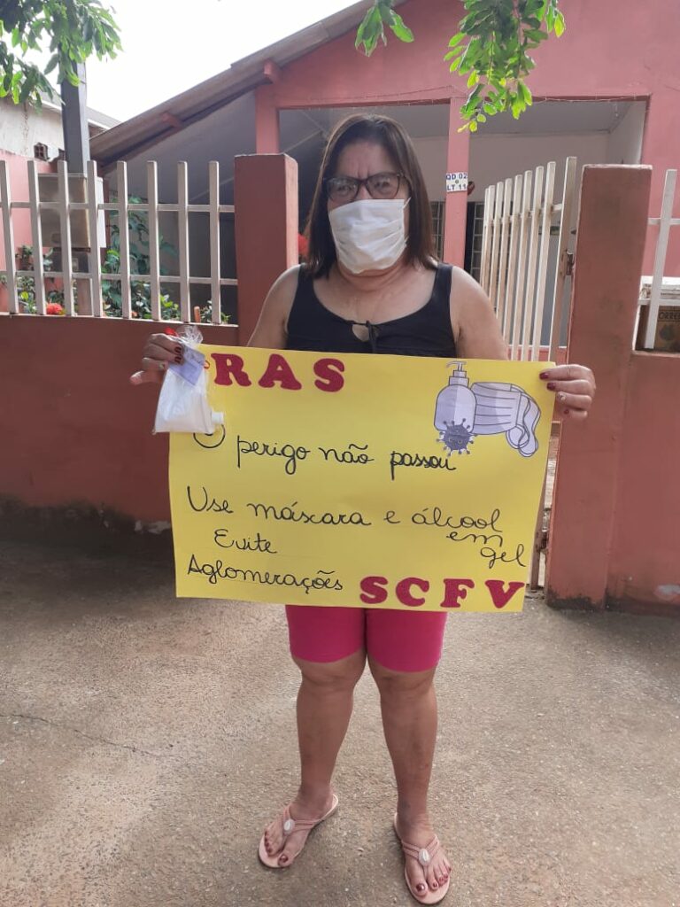 SAS faz distribuição de máscaras de proteção e álcool em gel para famílias usuárias do Serviço de Convivência e Fortalecimento de Vínculos