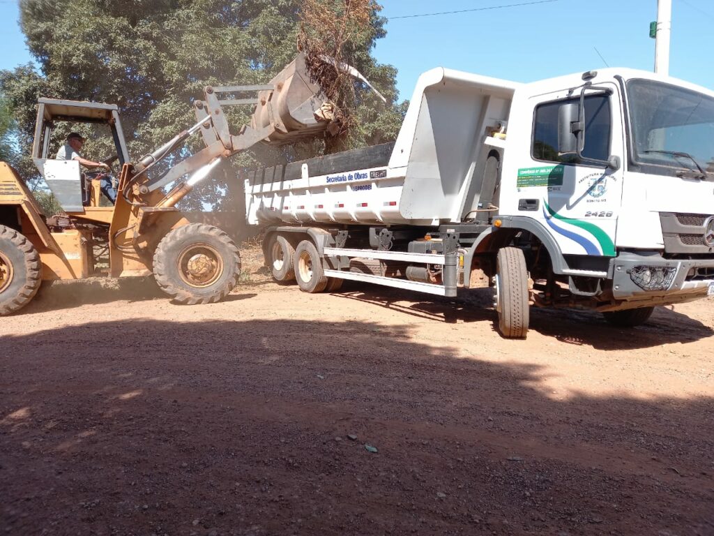 Mutirão de limpeza e outras ações são realizados na área urbana e nos assentamentos