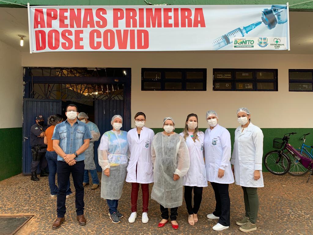 200 pessoas são imunizadas com a primeira dose da AstraZeneca em campanha da vacinação contra à Covid-19 no município