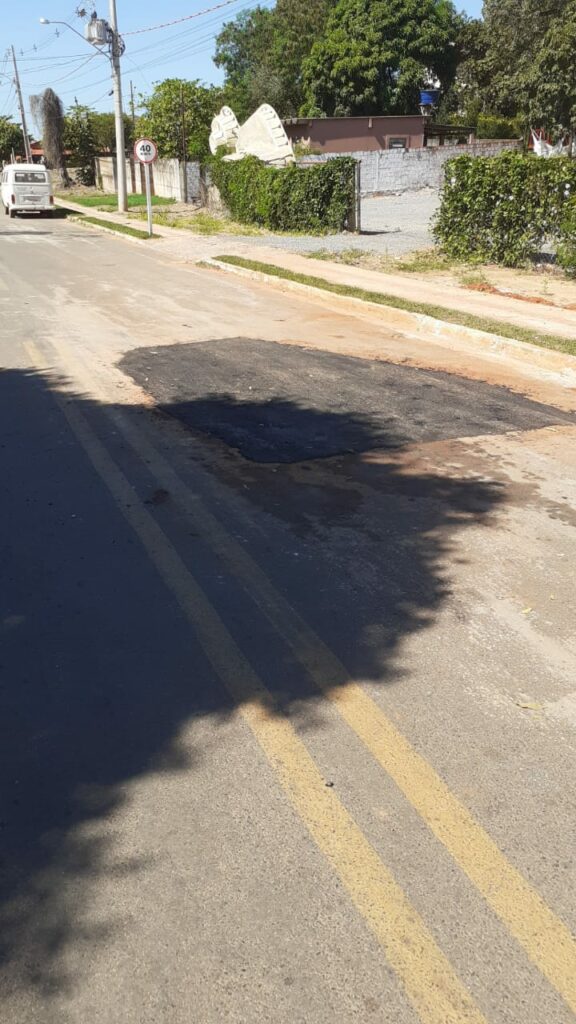 Secretaria de Obras inicia operação de tapa-buraco em ruas do município