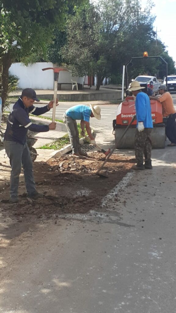 Secretaria de Obras inicia operação de tapa-buraco em ruas do município