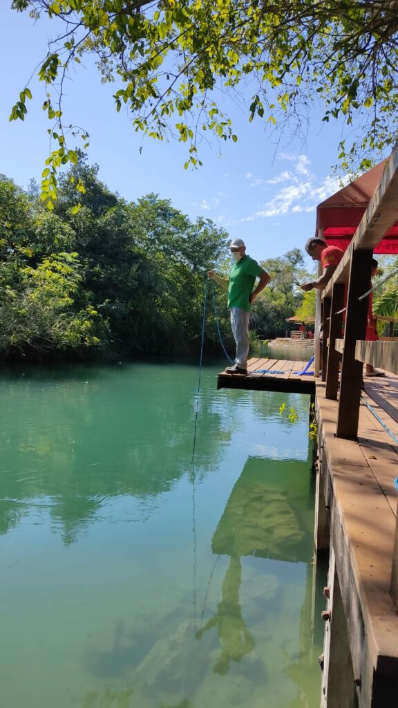SEMA e SECTUR instalam instrumentos de acompanhamento para medição de pluviometria, turbidez e visibilidade da água do Rio Formoso no Balneário Municipal