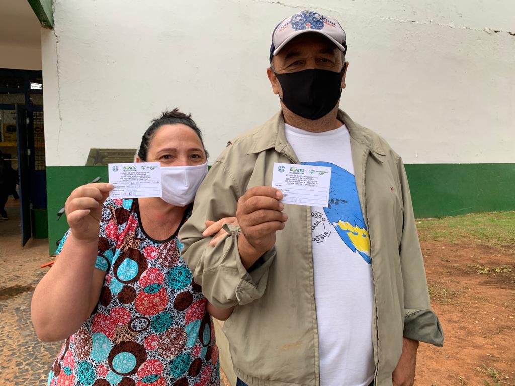 Com 330 doses da vacina contra à Covid, pessoas a partir de 50 anos e com comorbidades especiais são vacinadas em Bonito