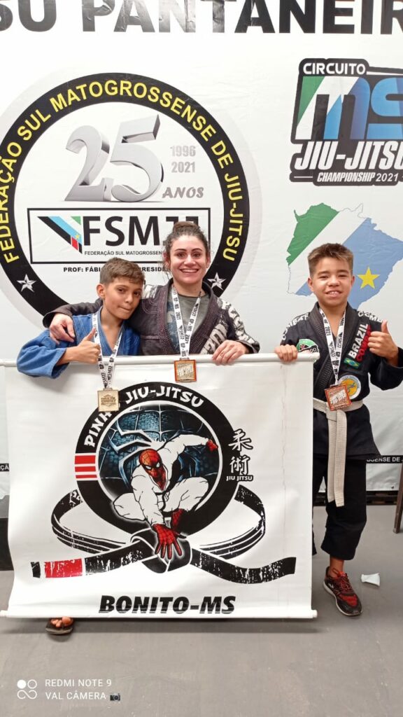 Bonito conquista medalha de ouro e bronze em Campeonato Estadual de Jiu-Jitsu