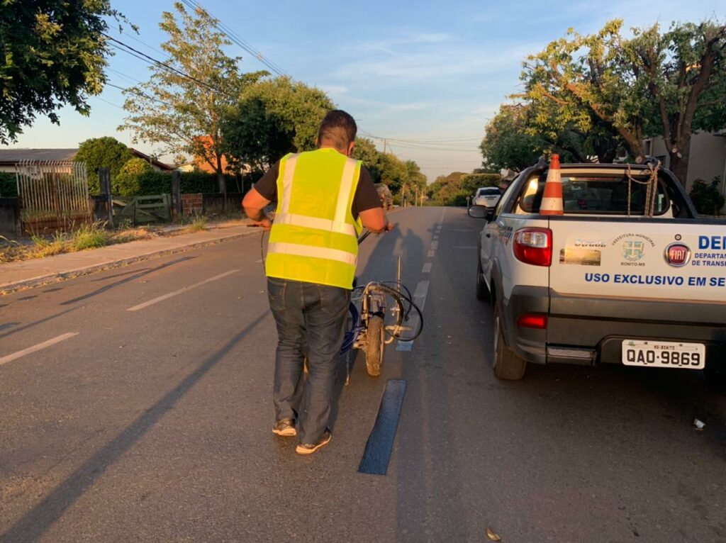 DEMTRAT realiza mudanças na sinalização do trânsito na área central