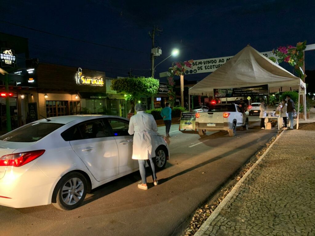 Durante campanha de vacinação contra à Covid 450 pessoas são imunizadas em Bonito