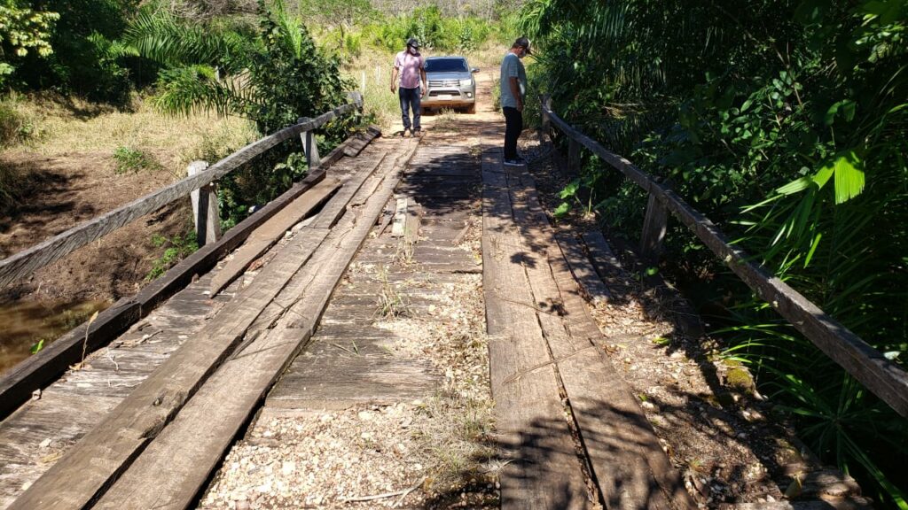 Prefeito visita região da Fazenda LaLima para mapeamento de obras de patrolamento e conserto de pontes
