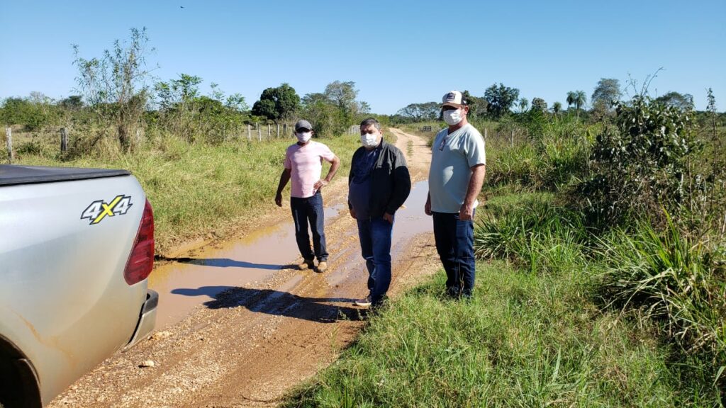 Prefeito visita região da Fazenda LaLima para mapeamento de obras de patrolamento e conserto de pontes