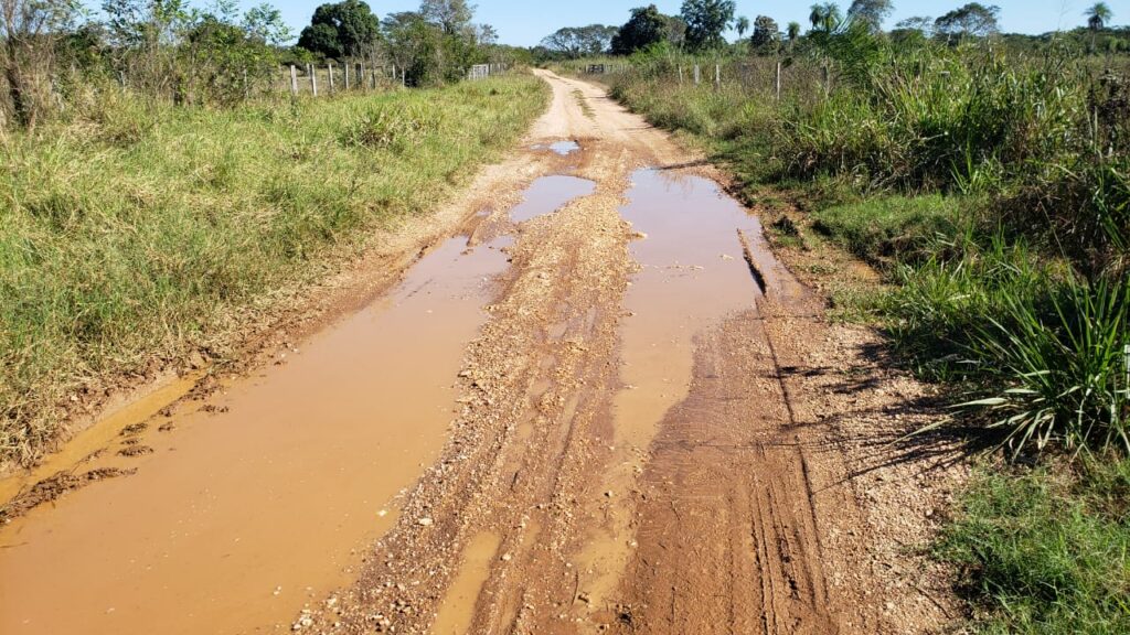 Prefeito visita região da Fazenda LaLima para mapeamento de obras de patrolamento e conserto de pontes