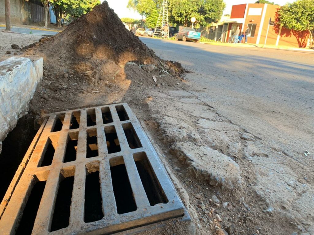 Secretaria Municipal de Obras realiza pacote de ações em diversos pontos da cidade