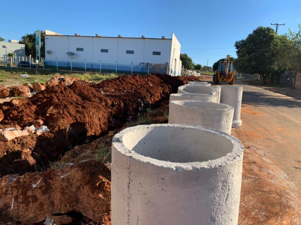 Secretaria Municipal de Obras realiza pacote de ações em diversos pontos da cidade