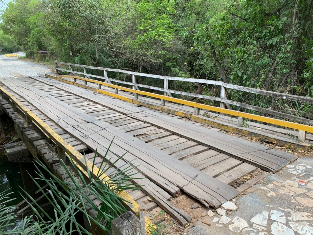 Entrega de revitalização de pontes, monumento das piraputangas e portal de entrada marcaram o início das programações do aniversário de Bonito