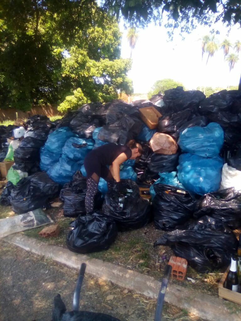 Bonito encaminha 15 toneladas de vidro para reciclagem e retira cerca de 6 mil garrafas do meio ambiente