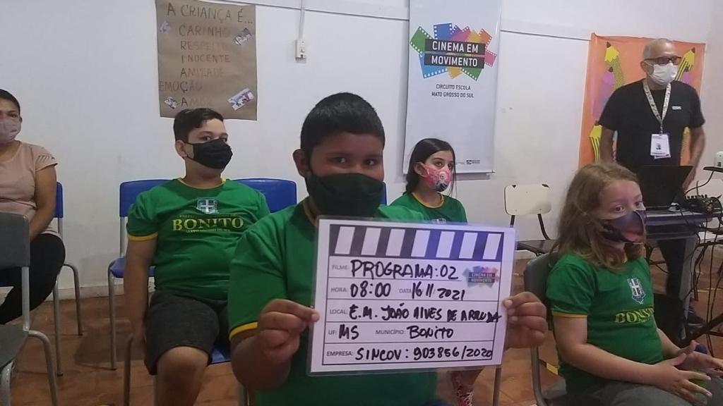 Escolas municipais recebem circuito Cinema em Movimento