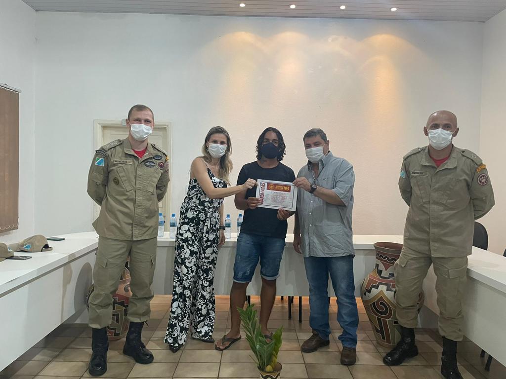 Guarda-vidas concluem curso de atualização de técnicas de salvamento e primeiros-socorros