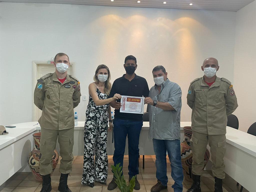 Guarda-vidas concluem curso de atualização de técnicas de salvamento e primeiros-socorros