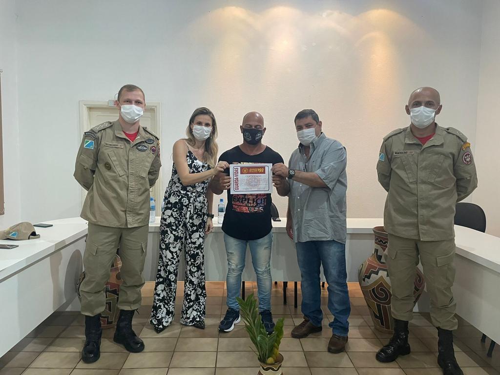 Guarda-vidas concluem curso de atualização de técnicas de salvamento e primeiros-socorros