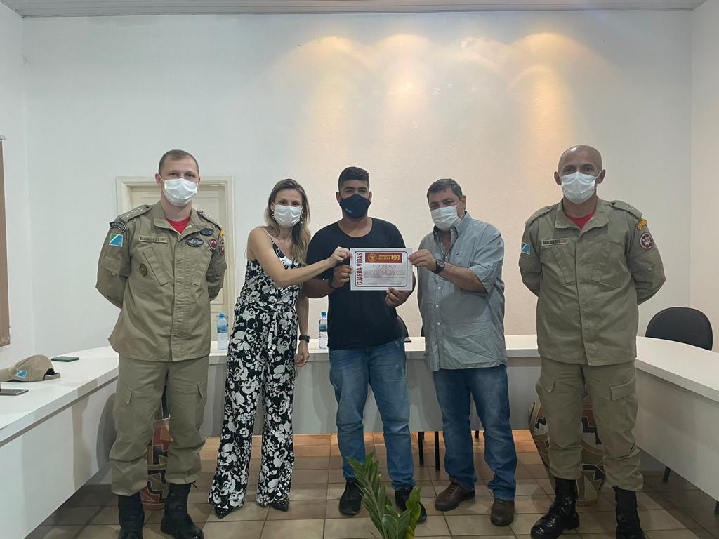 Guarda-vidas concluem curso de atualização de técnicas de salvamento e primeiros-socorros