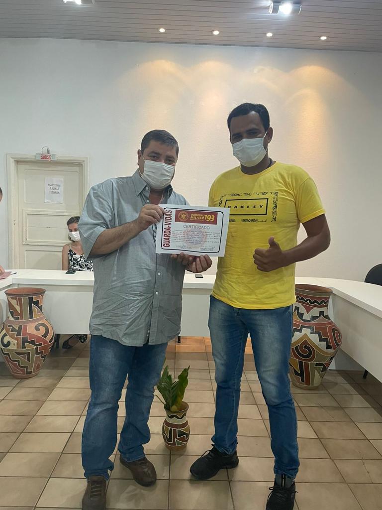 Guarda-vidas concluem curso de atualização de técnicas de salvamento e primeiros-socorros