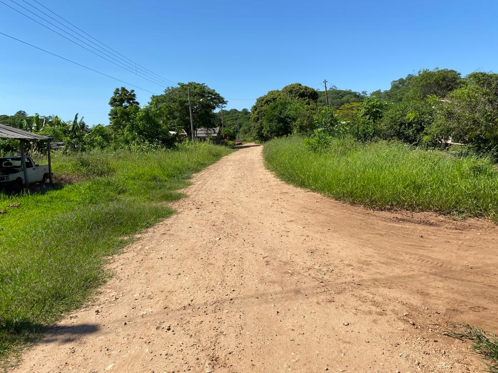 Obras realiza limpeza e roçada no Assentamento Guaicurus