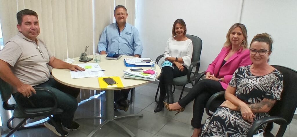 Bonito participa da assinatura do termo de compromisso do Plano Nacional de Redução de Mortes Bonito participa da assinatura do termo de compromisso do Plano Nacional de Redução de Mortes