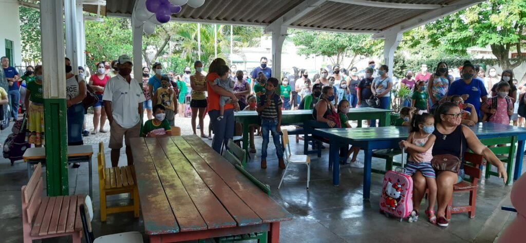 Mais de 2,6 mil alunos retornam as aulas presenciais na Rede Municipal de Ensino nesta segunda-feira